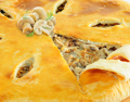 Пирог с грибами и картофелем